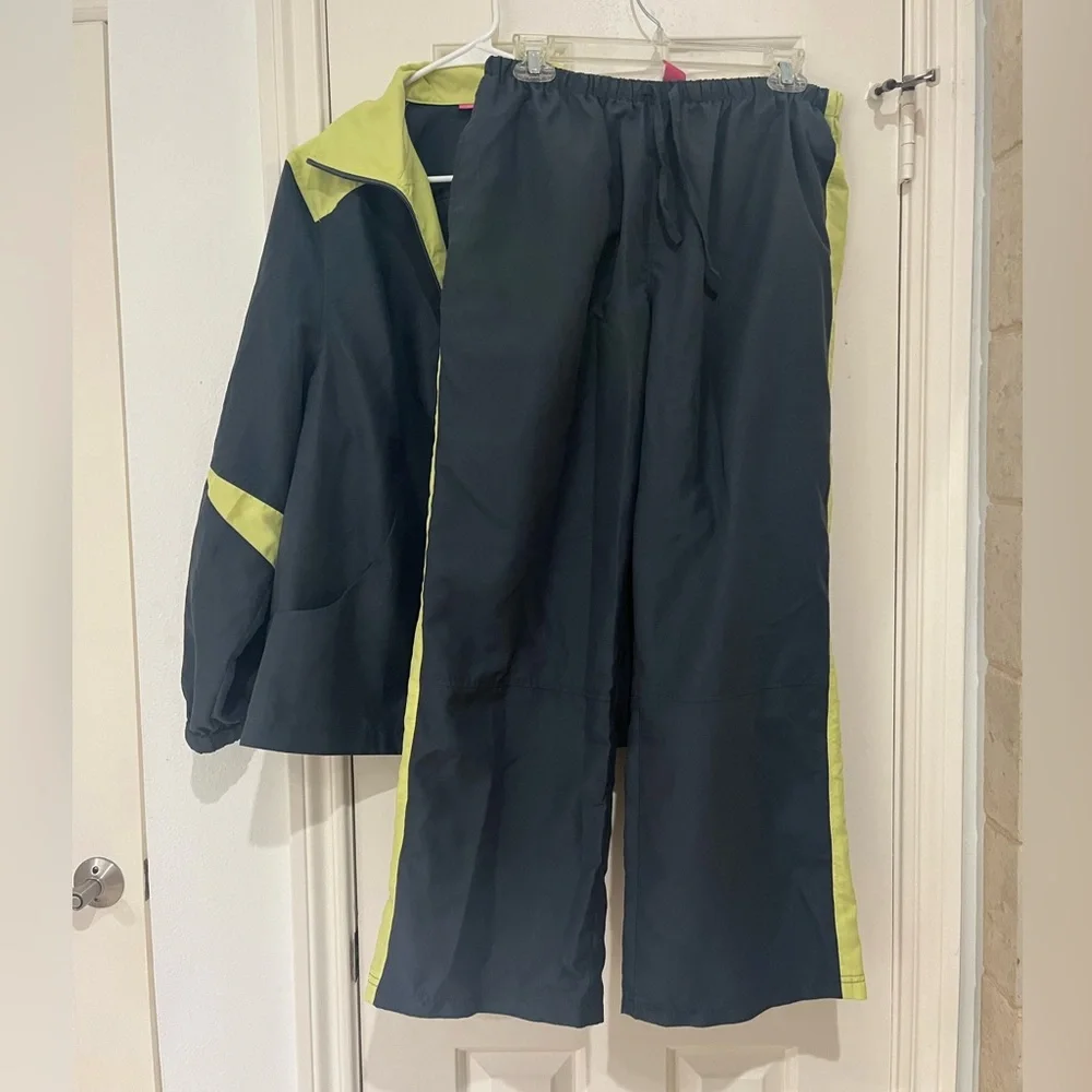 Woman Within track suit set, top and bottom size medium - Picture 3 of 8